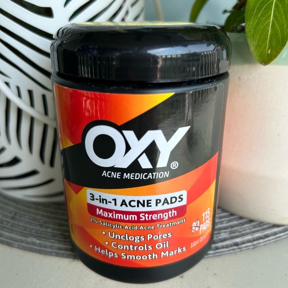 🩶5/$30 OXY Maximum Action Rapid 3 in 1 Treatment Pads NEW Expired 07/24 - Picture 1 of 7